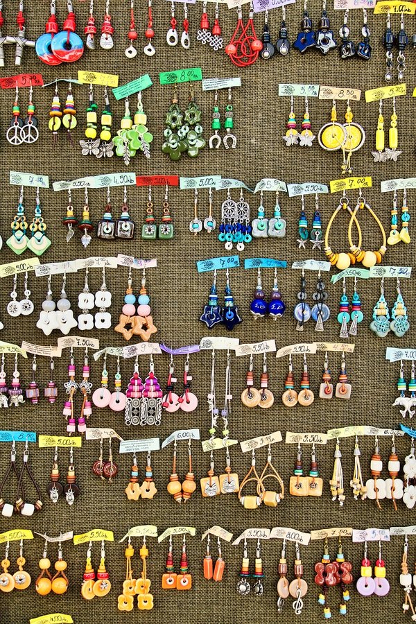 Boostez votre style : adoptez les boucles d'oreilles trèfle élégantes